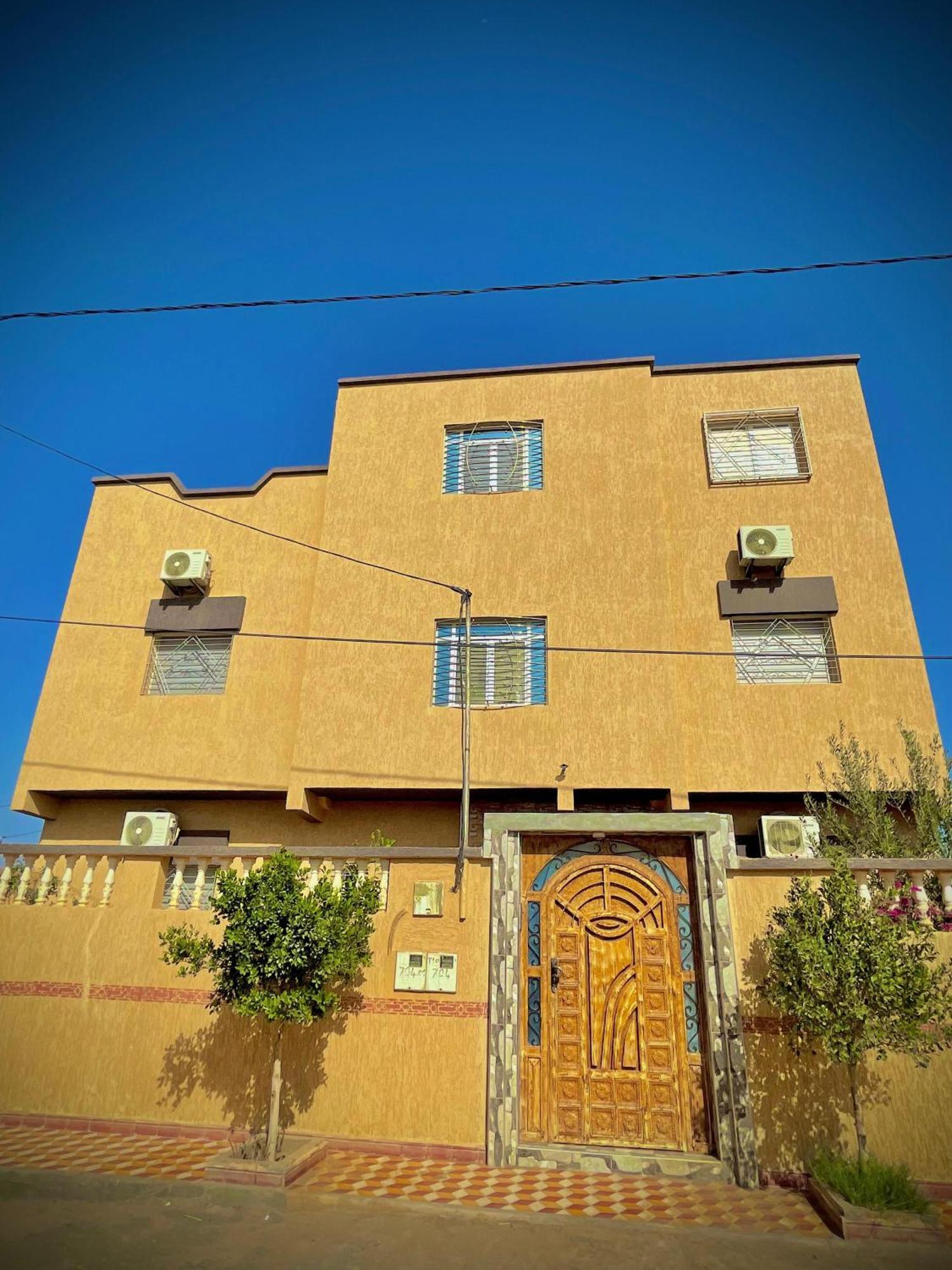 Luxury Family Apartment Merzouga Bagian luar foto