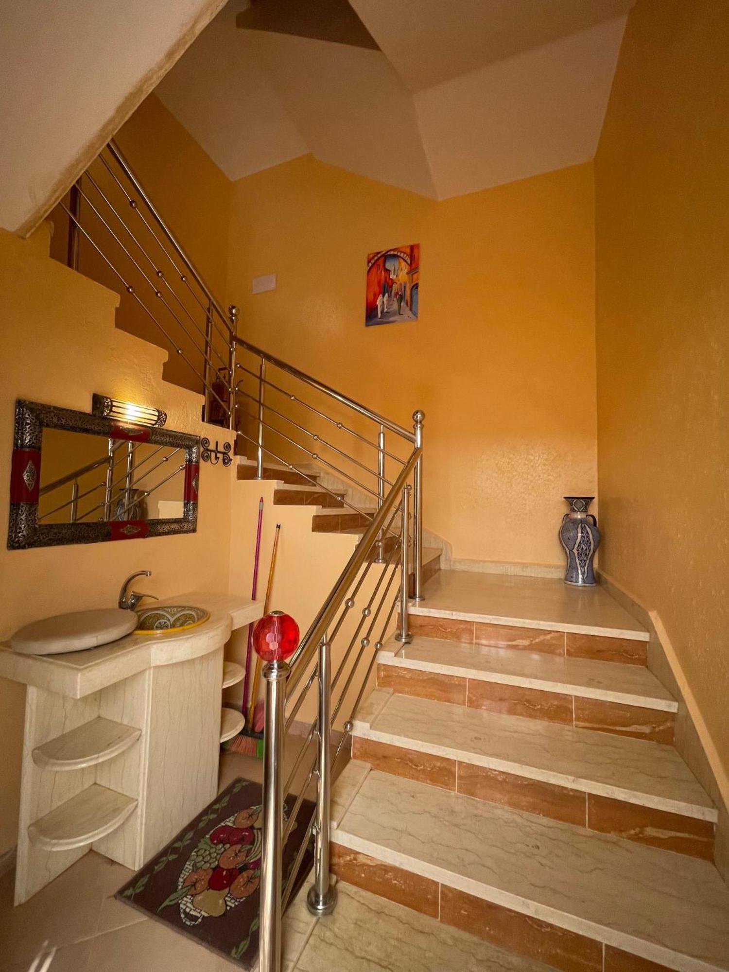 Luxury Family Apartment Merzouga Bagian luar foto