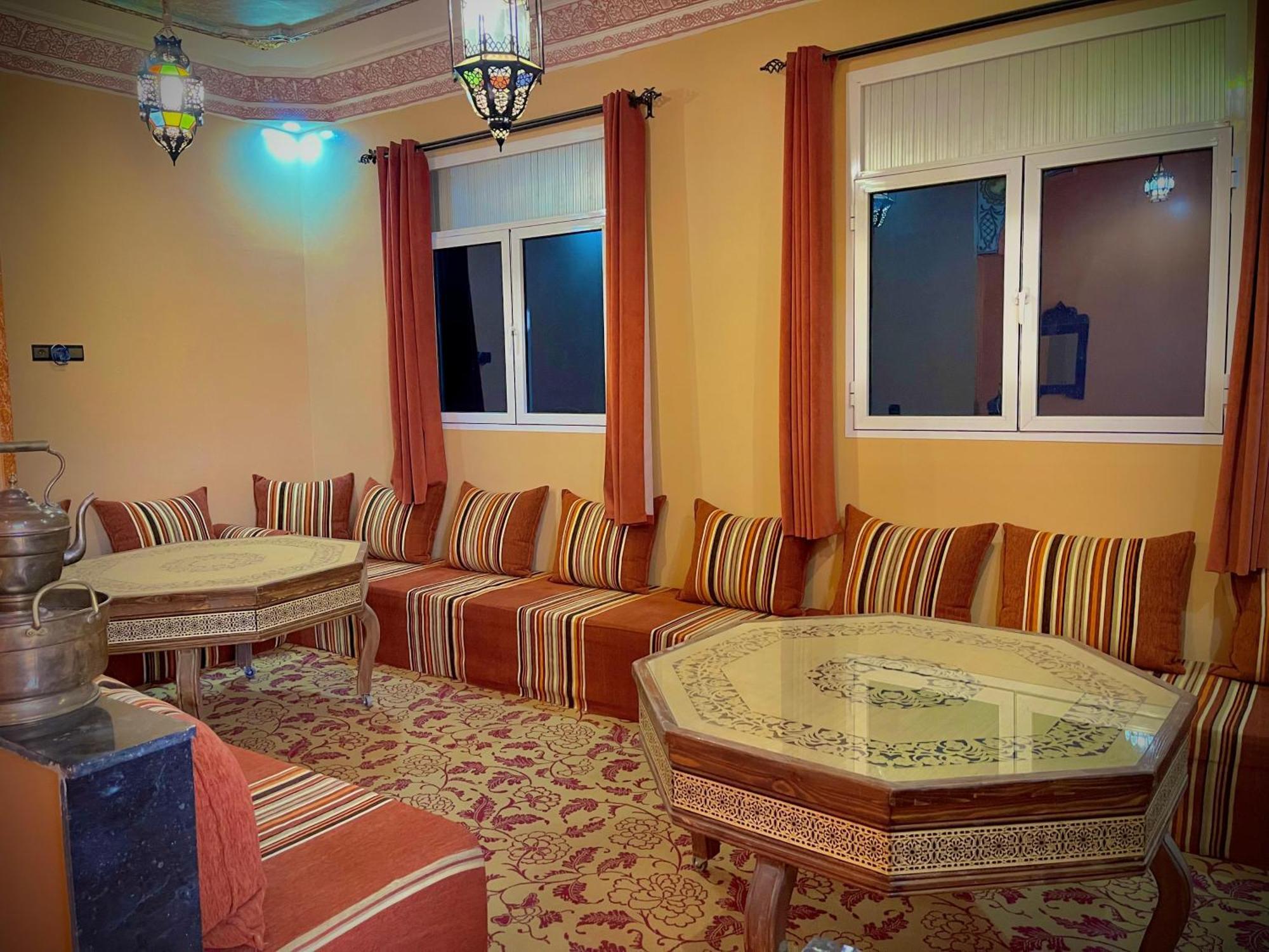 Luxury Family Apartment Merzouga Bagian luar foto
