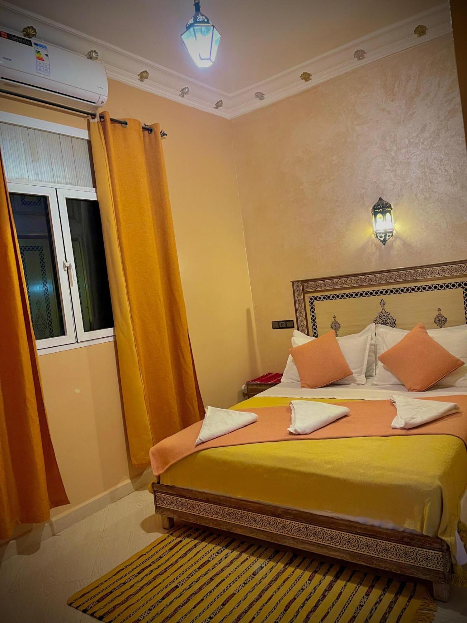 Luxury Family Apartment Merzouga Bagian luar foto